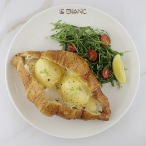 Benedict Royale Croissants